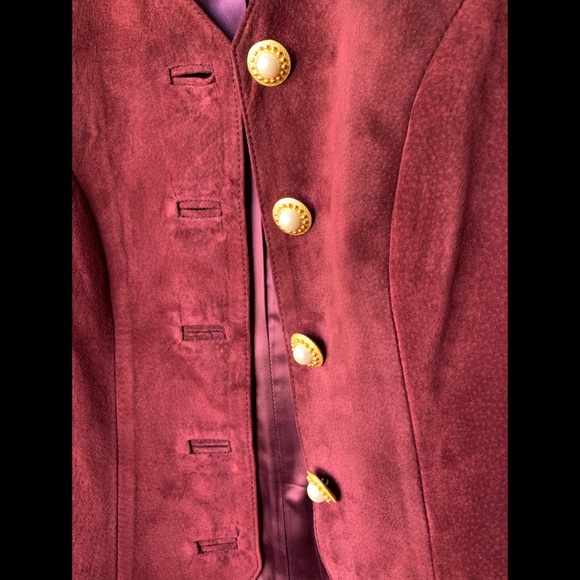 COPY - XS, Danier, vintage maroon leather jacket - Picture 3 of 15